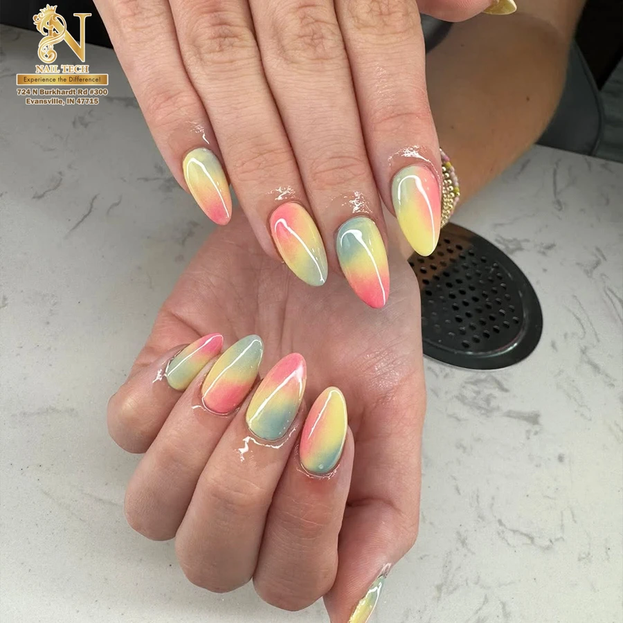 Nail Tech